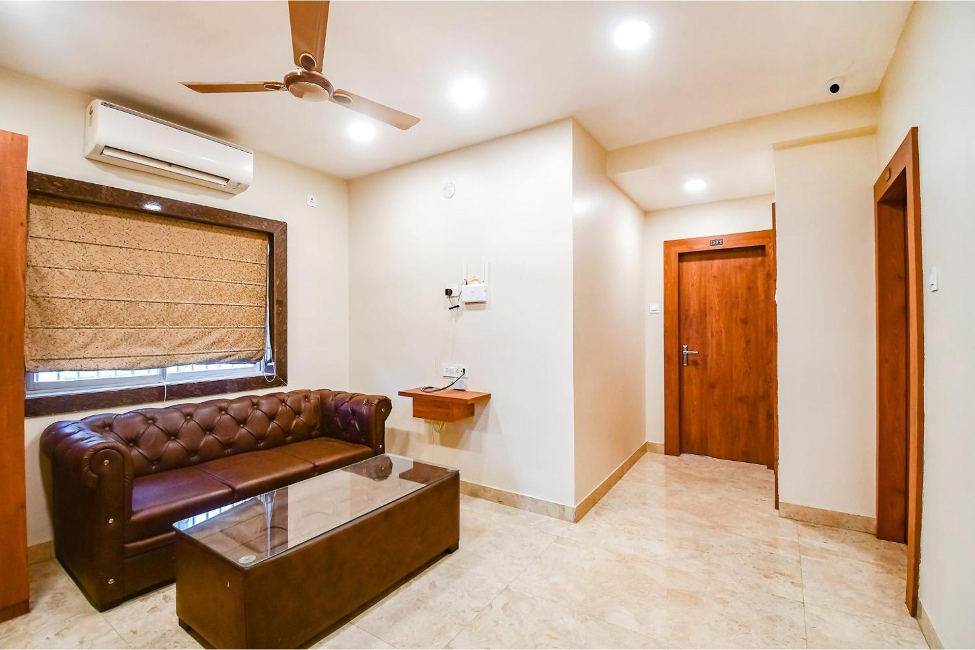 Fabhotel Dream World Residency - Nr Biswa Bangla Gate コルカタ エクステリア 写真