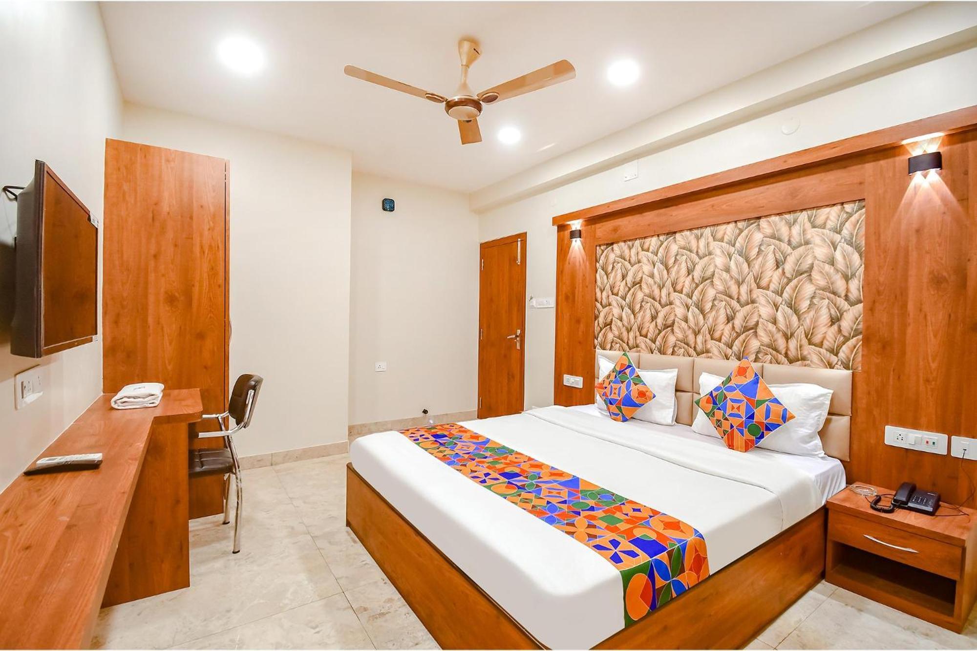 Fabhotel Dream World Residency - Nr Biswa Bangla Gate コルカタ エクステリア 写真